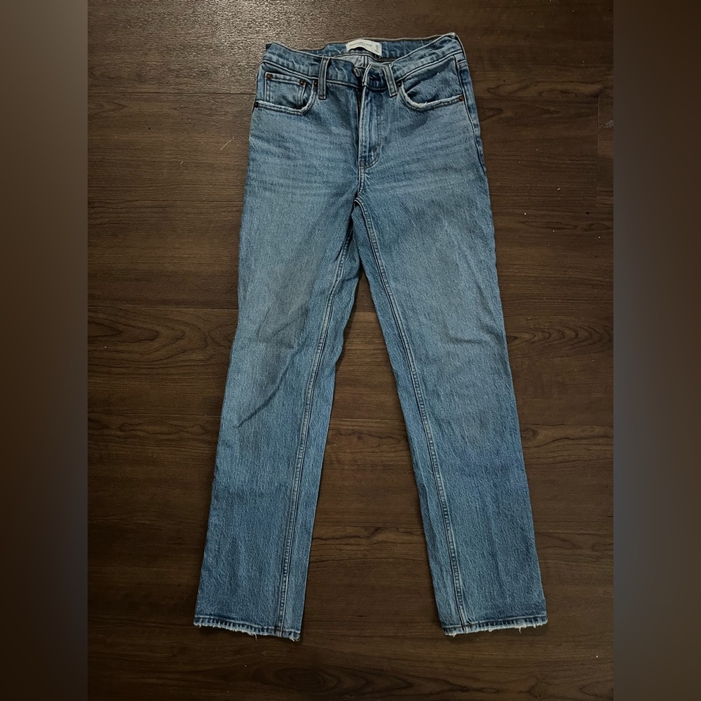 Abercrombie Mid Rise Straight jeans size 25